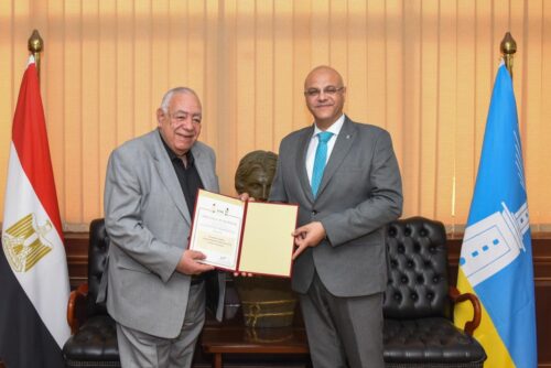 محافظ الإسكندرية يستقبل وفد الاتحاد المصري للياقة البدنية وكمال الأجسام
