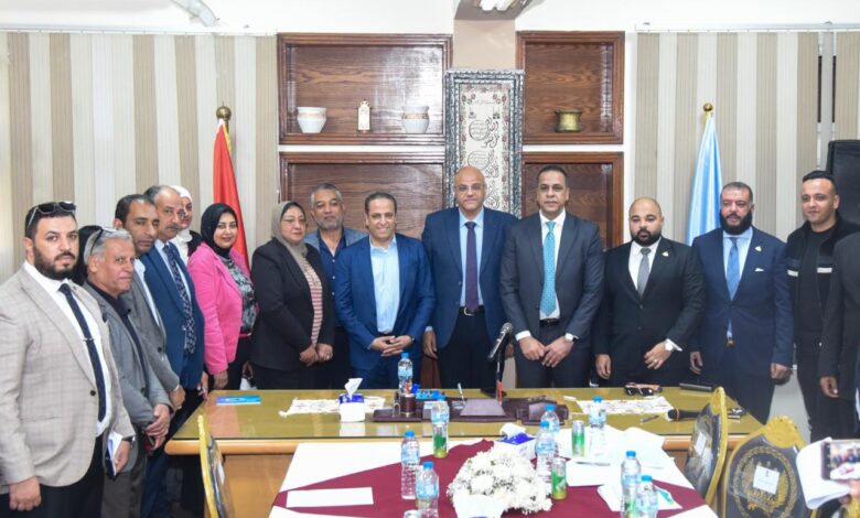 محافظ الإسكندرية يستمع لمطالب أهالي قطاع غرب العامرية أول وثان وبرج العرب