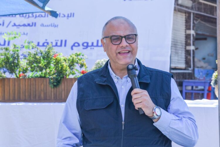محافظ الإسكندرية يشهد يوماً ترفيهياً بشاطئ ستانلي احتفالاً بأعياد الربيع شم النسيم