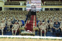 وزير الدفاع يلتقي مقاتلي المنطقة الجنوبية العسكرية