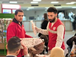 إستقبل معبر رفح البري بشمال سيناء اليوم الأحد دفعة جديدة من الفلسطينيين العائدين