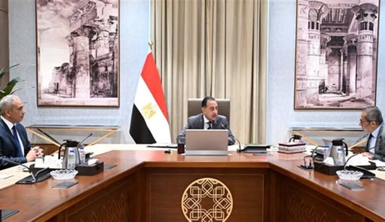 رئيس الوزراء يوجه بسرعة تشغيل مشروعات العاصمة الإدارية