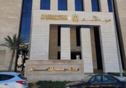 ضياء رشوان: الإعلام الوطني خط الدفاع الأول لحماية استقرار المجتمع