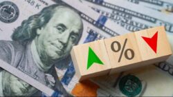 كبير المستشارين الاقتصاديين لترامب: اتفاق إيران قد يفتح الباب لخفض الفائدة