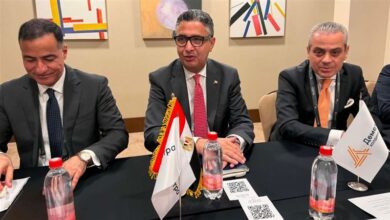 وزير التموين يبحث مع شركات روسية إقامة مركز لوجستي للحبوب بمصر