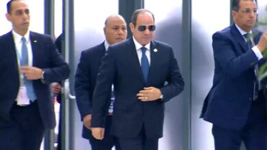 السيسي يتوجه إلى القصر الرئاسي في عنتيبي للقاء نظيره الأوغندي موسيفيني