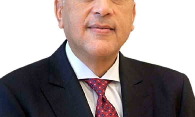 رئيس الوزراء يهنئ شيخ الأزهر بقرب حلول عيد الأضحى المبارك