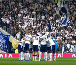 توتنهام يفوز علي إيفرتون ويفلت من شبح الهبوط