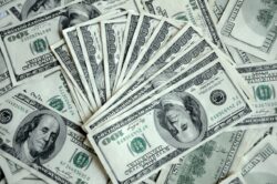 ثبات سعر الدولار مقابل الجنيه المصري اليوم الخميس 14/5/2026.