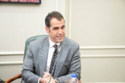 وزير العمل يلتقي وفد شركة "جيد تكستايل": شراكة جديدة في"التدريب من أجل التشغيل"