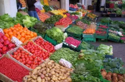 إنخفاض ملحوظ في أسعار الطماطم والخضار
