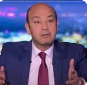 عمرو أديب يثير الجدل بشأن تدخل رجال أعمال في سباق الدوري