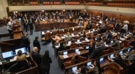 جلسة حاسمة تهدد بقاء حكومة نتنياهو داخل الكنيست اليوم