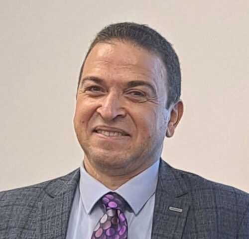 الاستاذ الدكتور اسامة نور
