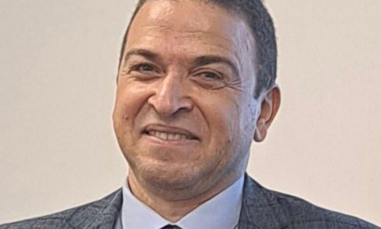 الاستاذ الدكتور اسامة نور