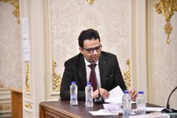 " دويدار " يعتمد حزمة قرارات وتكليفات جديدة لدعم المنظومة الصحية بسوهاج وتحسين الخدمات للمواطنين