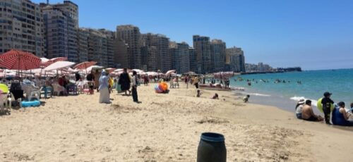 السياحة والمصايف شواطئ القطاع الغربي والعجمي تفتح ذراعيها لاستقبال المواطنين