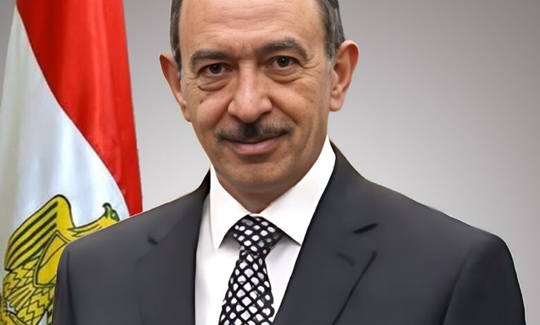 محافظ سوهاج فتح مسارات بديلة لتوريد القمح و زيادة أعداد العاملين بلجان إستلام المحصول