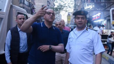 محافظ الإسكندرية يقود حملة لإزالة الإشغالات بـالفلكي ويؤكد الرصيف حق أصيل للمواطن
