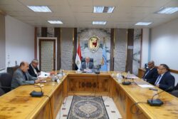 ٨أساتذة يتقدمون للترشح لمنصب عميد كلية الآداب بجامعة سوهاج