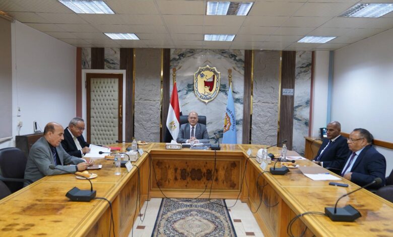 ٨أساتذة يتقدمون للترشح لمنصب عميد كلية الآداب بجامعة سوهاج