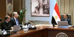 رئيس الوزراء يتابع استعدادات المرحلة الثانية من "حياة كريمة" بـ21 ألف مشروع