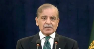 رئيس وزراء باكستان يشيد بدور مصر وقطر والسعودية وتركيا فى اتفاق أمريكا وإيران
