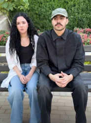 أحمد رمزي يسخر من نفسه: أسماء جلال تطلب الزواج بعد "التدريجة"
