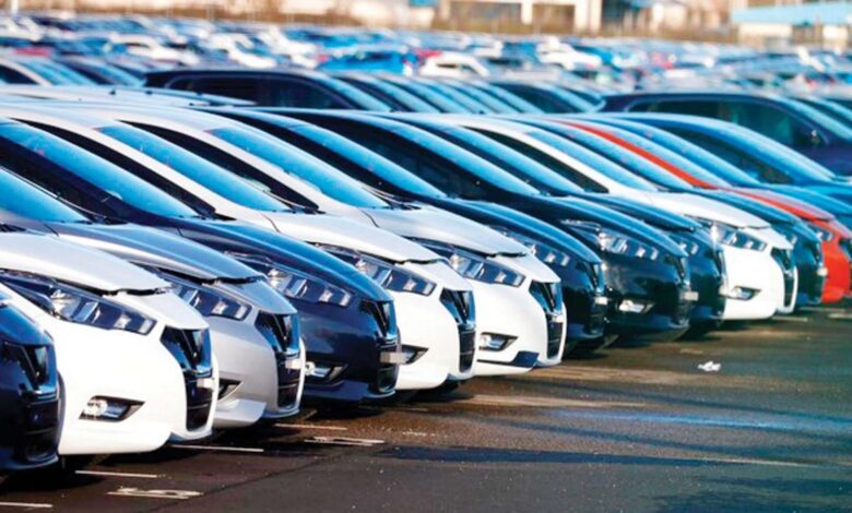 رئيس شعبة السيارات: تراجع الدولار يمهد لانخفاض تدريجي في أسعار السيارات محليًا.