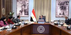 رئيس الوزراء يتابع حوكمة صرف ألبان الأطفال المدعمة وضمان وصولها للمستحقين