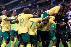 منتخب جنوب أفريقيا يتوجه إلي المكسيك استعداداً للمشاركة في كأس العالم 2026