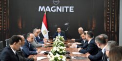 الدكتور مصطفى مدبولى التقي اليوم مع مسؤولى شركة نيسان العالمية