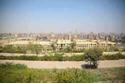 وزيرة الإسكان تتفقد حدائق تلال الفسطاط وتوجه بتسريع التنفيذ