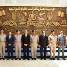 المتحدث العسكرى : القوات المسلحة توقع بروتوكولى تعاون مع وزارة التضامن الإجتماعى وجامعة القاهرة.