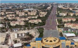 مدخل مارينا:تطوير مدخل مارينا 5 بطول 2كم بممشى حضاري ونخيل ومسارات 
