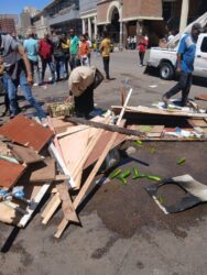حي شرق الإسكندرية يشن حملة مكبرة لإزالة المخلفات والتعديات في ميدان سيدي جابر