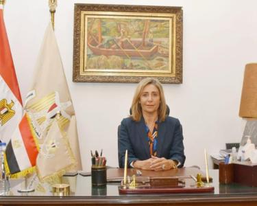 وفاة زوج نيفين الكيلاني وزيرة الثقافة الأسبق وتشييع الجثمان اليوم من مسجد الشرطة