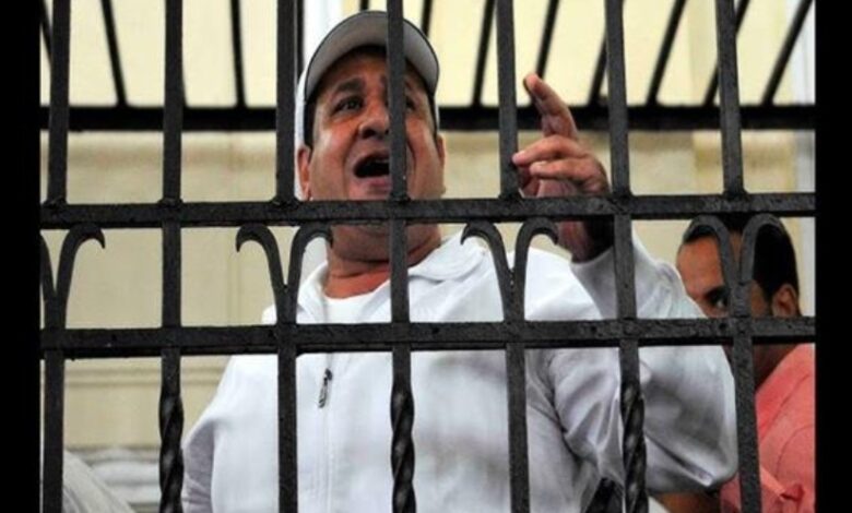 أسلحة آلية وقطع أثرية.. تفاصيل مثيرة في قضية صبري نخنوخ.. عاجل