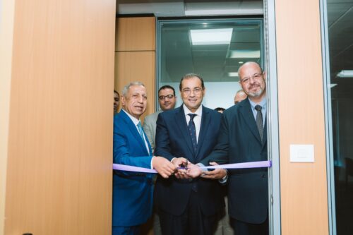 افتتاح معمل WE Innovate الأكاديمي للبحث والتطوير التابع للمصرية للاتصالات بمقر الأكاديمية العربية