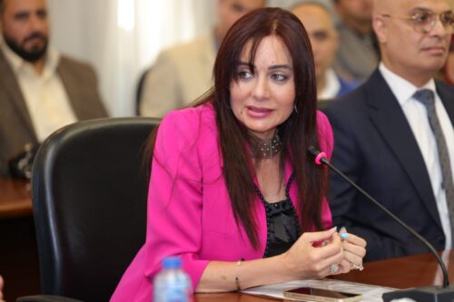 الأكاديمية العربية وأبو قير للأسمدة تحتفلان بتخريج الدفعة الأولى من برنامج إعداد القادة