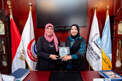 المركز الإفريقي لخدمات صحة المرأة صحة المرأة من الطفولة إلى الشيخوخة