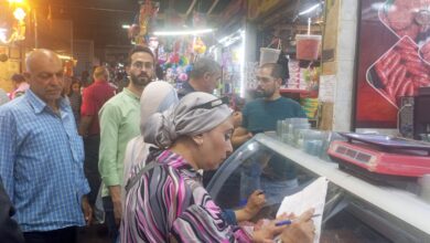 حملات مكثفة بالأحياء لضبط الأسواق والتفتيش على المنشآت التجارية وحماية صحة المواطنين