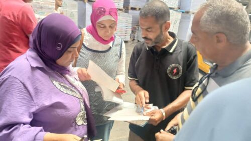 حملات مكثفة بالأحياء لضبط الأسواق والتفتيش على المنشآت التجارية وحماية صحة المواطنين