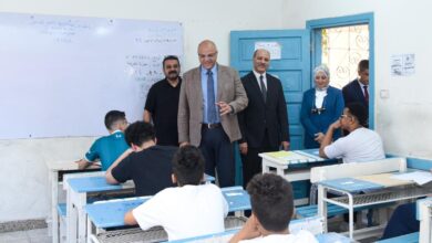 محافظ الإسكندرية يتفقد لجان امتحانات الشهادة الإعدادية ويؤكد توفير بيئة آمنة ومنظمة للطلاب