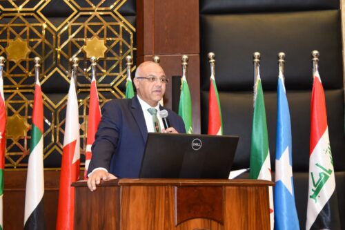 محافظ الإسكندرية يشهد تكريم الدكتور أحمد أبو الغيط بكلية النقل البحري بالأكاديمية العربية