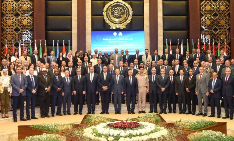 محافظ الإسكندرية يشهد تكريم الدكتور أحمد أبو الغيط بكلية النقل البحري بالأكاديمية العربية