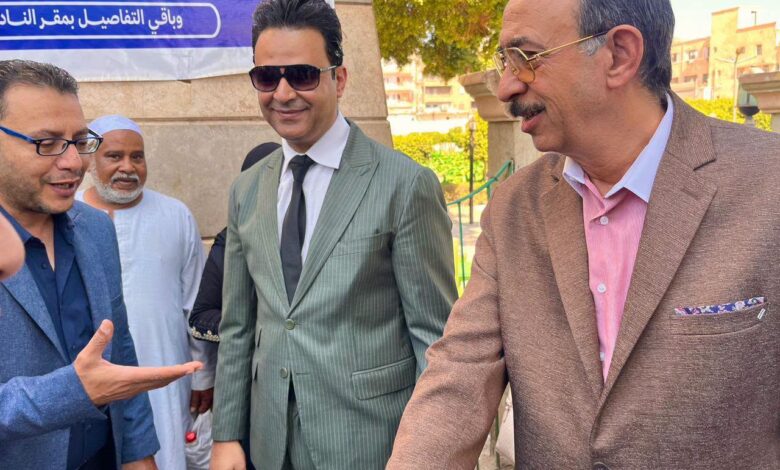 محافظ سوهاج يتفقد حملة التبرع بالدم