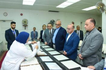 وزير الاستثمار والتجارة الخارجية ومحافظ الإسكندرية يبحثان مع قيادات الهيئة العامة للتحكيم واختبارات القطن