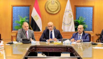 وزير التربية والتعليم يتابع سير امتحانات الثانوية العامة من غرفة العمليات المركزية بالوزارة في ثاني أيام الامتحانات