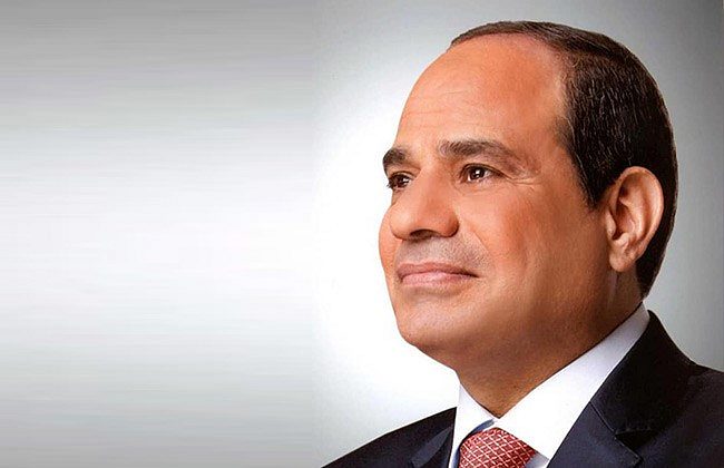 الرئيس السيسي يستقبل وزير الداخلية بالعلمين